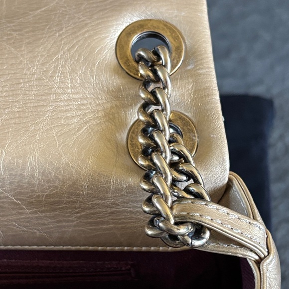 ⚜️⚜️Chanel Authentic Vintage Metallic Gold Quilted Chain Shoulder Bag ⚜️⚜️ - Picture 13 of 16